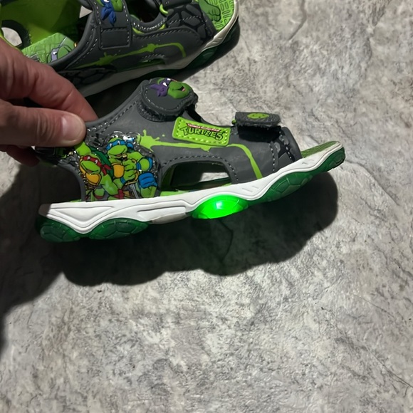 Ninja turtle light up sandals size toddler 10 - Picture 2 of 4